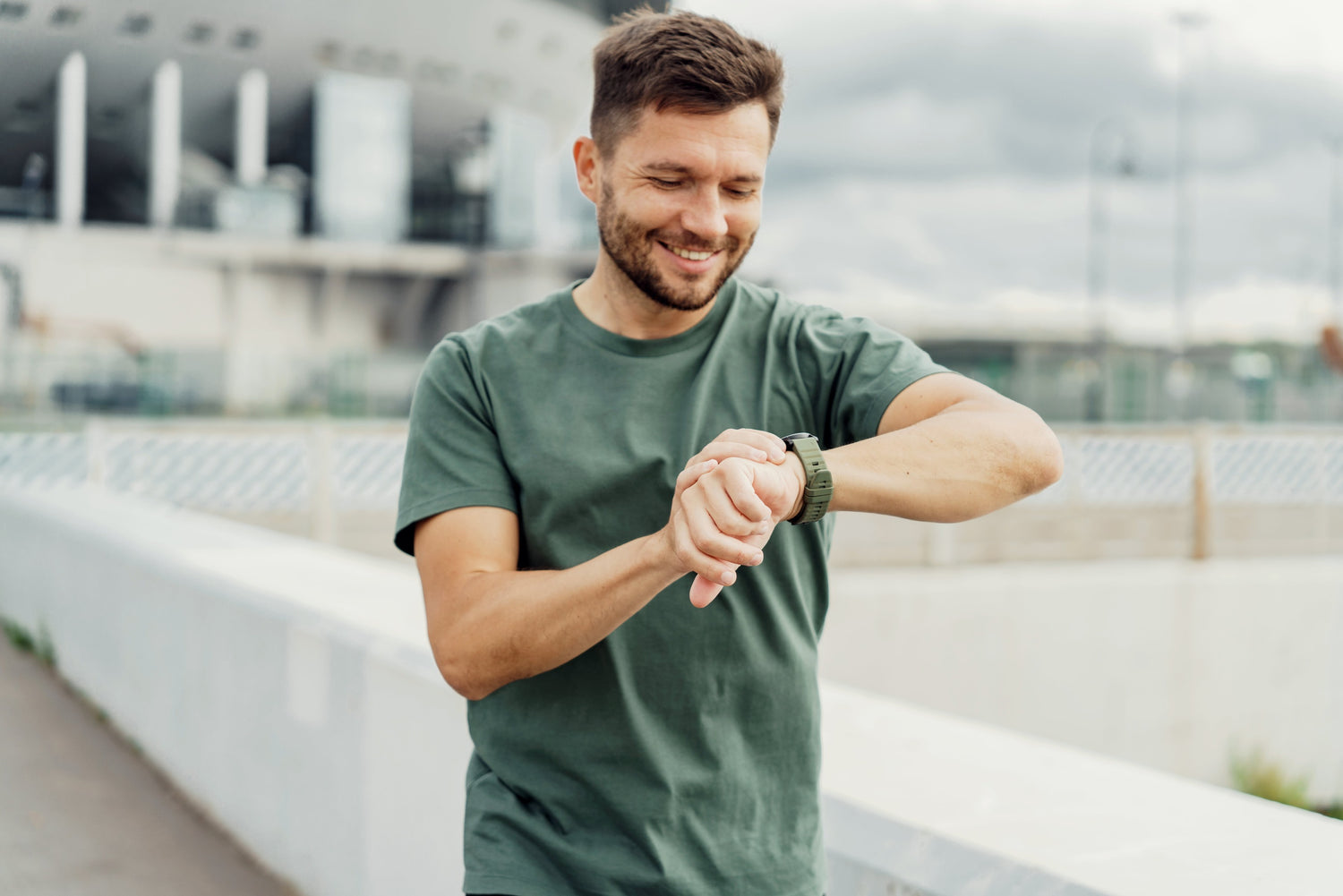 How to Choose the Perfect Sports Smartwatch for Your Fitness Goals